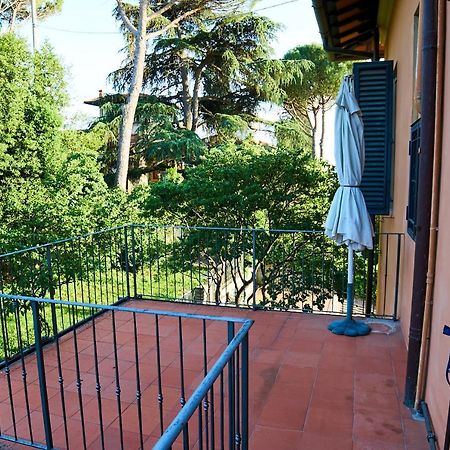 Chic Apt In Villa - Dolcevita Holiday Florenz Exterior foto