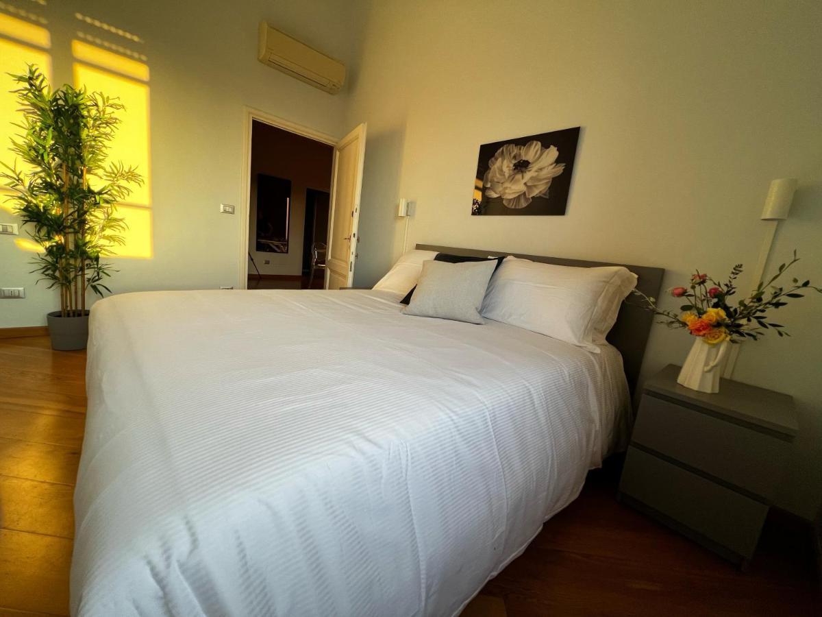 Chic Apt In Villa - Dolcevita Holiday Florenz Exterior foto