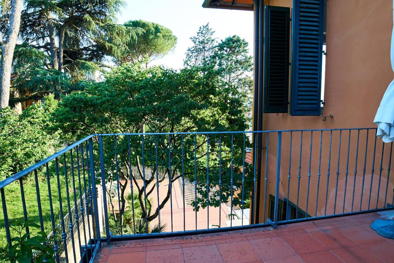 Chic Apt In Villa - Dolcevita Holiday Florenz Exterior foto