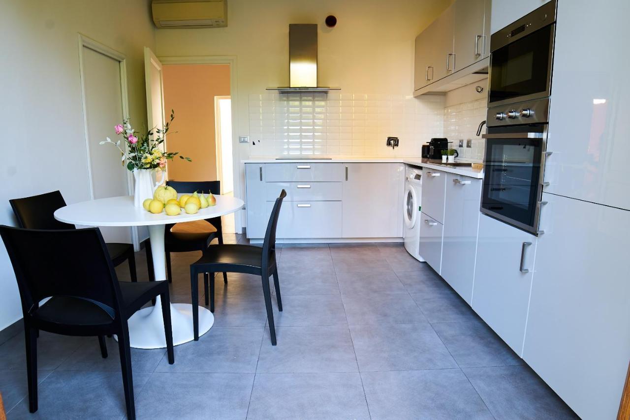 Chic Apt In Villa - Dolcevita Holiday Florenz Exterior foto