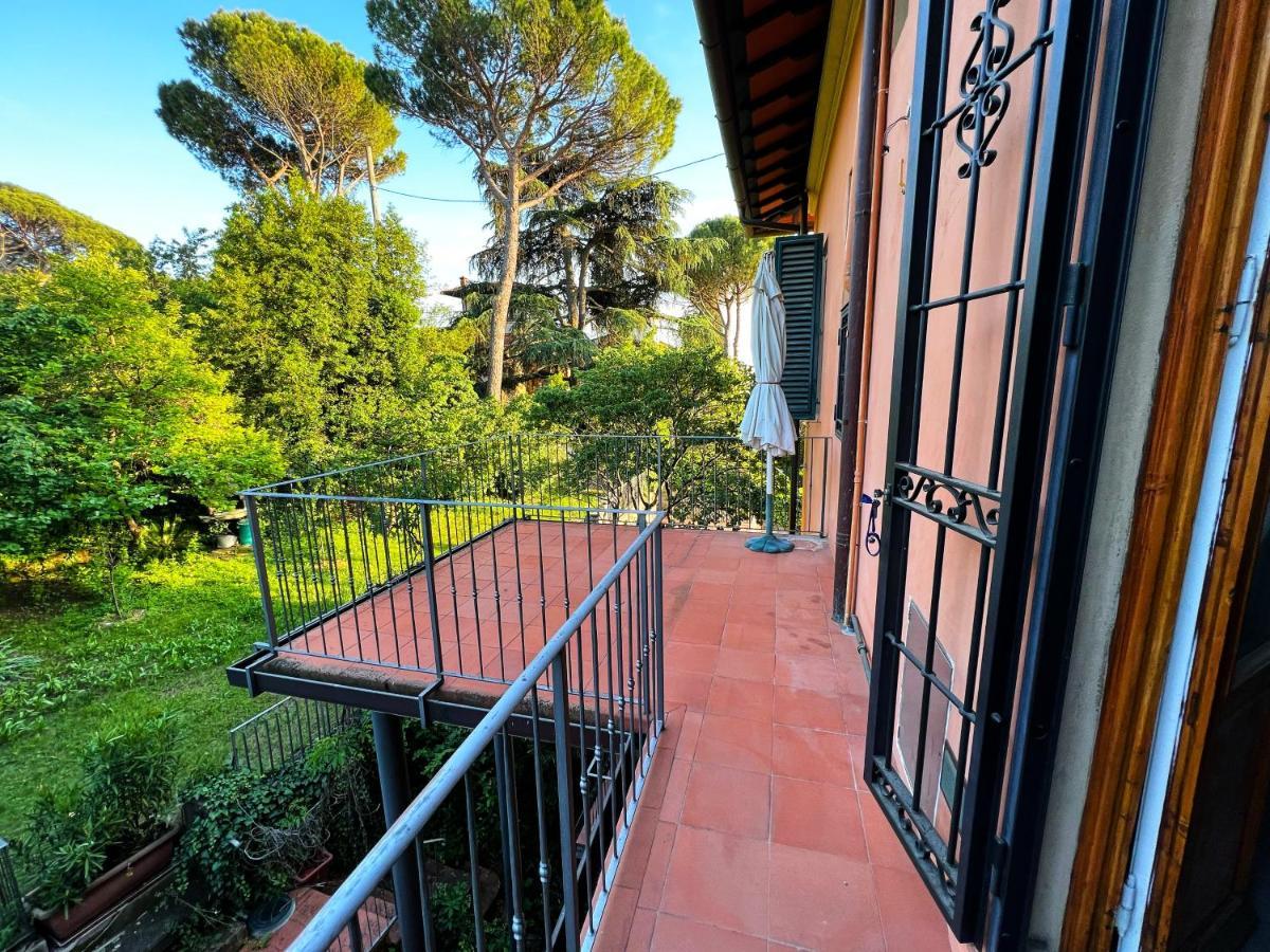 Chic Apt In Villa - Dolcevita Holiday Florenz Exterior foto